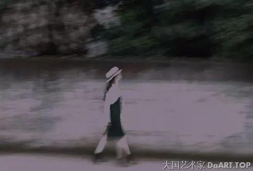 大国艺术家 摄影 拍照技术大国艺术家. 这个秋天，如何把女友拍漂亮？男士必学技能