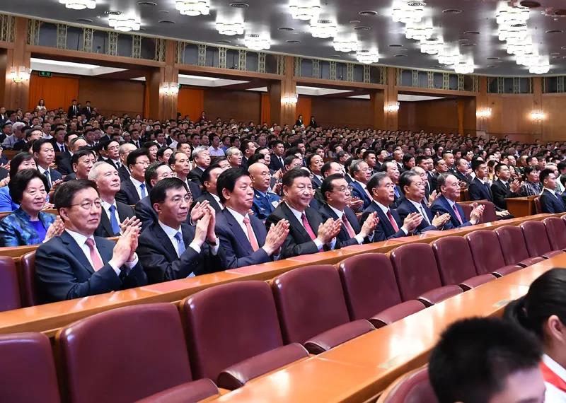 习近平 李克强 栗战书 汪洋 王沪宁 赵乐际 韩正 王岐山出席观看 习近平 李克强 栗战书 汪洋 王沪宁 赵乐际 韩正 王岐山出席观看