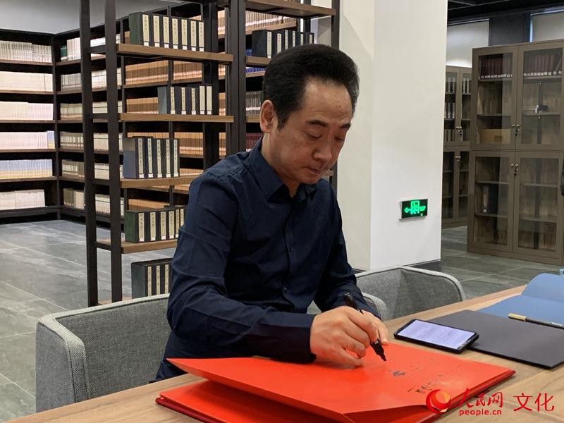 刘劲：用我一辈子，演好一个人“周恩来总理的伟大情操、高尚品德