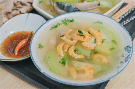 骨头汤 虾皮 高钙牛奶 芝麻酱 补钙