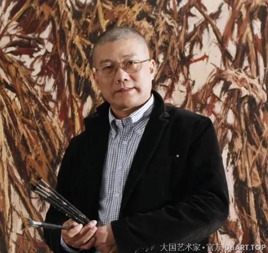许江.全国政协委员  中国文联副主席  中国美术家协会副主席  中国美术学院院长