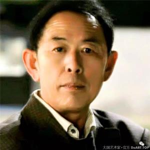 当代艺术名家聚焦两会一一刘泽新